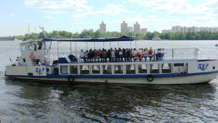 Теплоход Пир